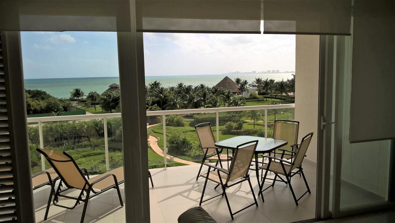 Swim The Caribbean & Work With A View Apartment Cancun Exterior photo